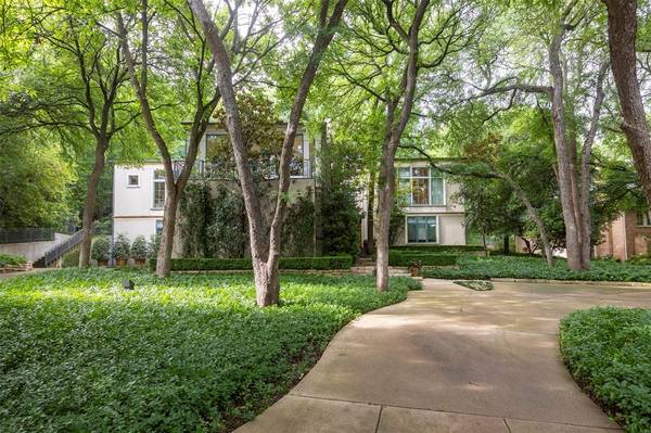 2312 Rogers Avenue, Fort Worth, TX 76109