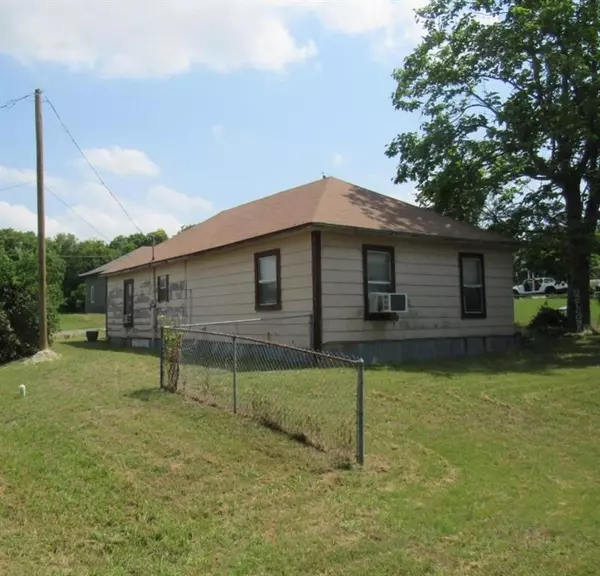 Van Alstyne, TX 75495,574 E Marshall Street