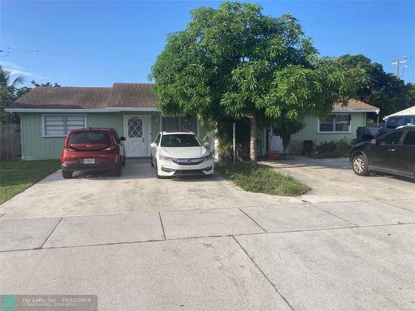 3088 Prince Dr,  Lake Worth,  FL 33461