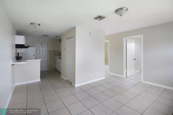 Belle Glade, FL 33430,698 SW 4th St  #3