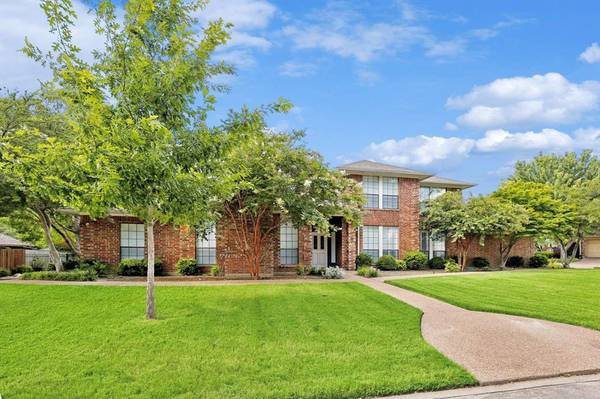 84 Legend Road, Benbrook, TX 76132