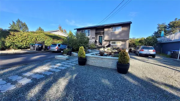 Comox, BC V9M 3A8,342 Denman St