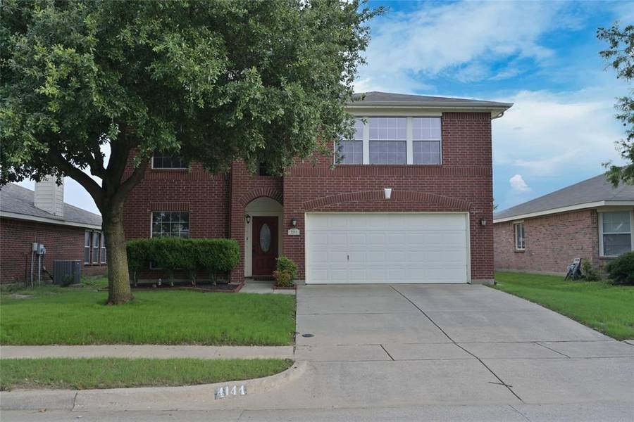 4144 Gladney Lane, Fort Worth, TX 76244