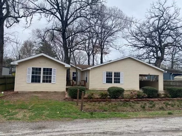 252 Private Road 7703, Emory, TX 75440