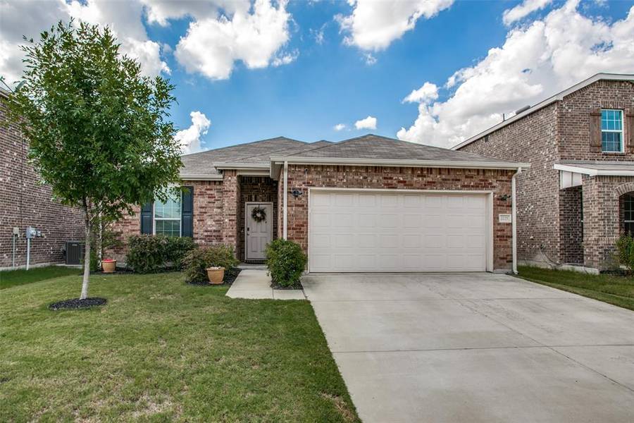 2225 Buelingo Lane, Fort Worth, TX 76131