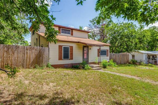 9720 Santa Clara Drive, Fort Worth, TX 76116