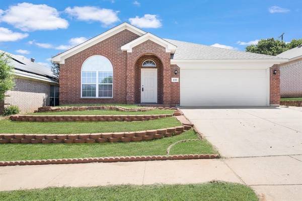 232 Goldeneye Lane, Fort Worth, TX 76120