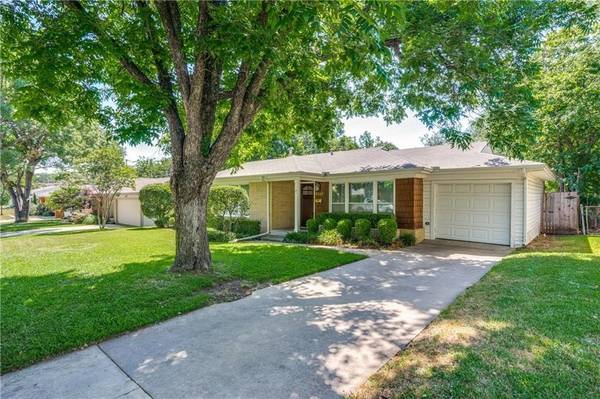 3517 Rogers Avenue, Fort Worth, TX 76109