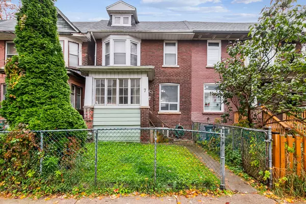 7 Cherry Nook GDNS, Toronto E01, ON M4L 1J5