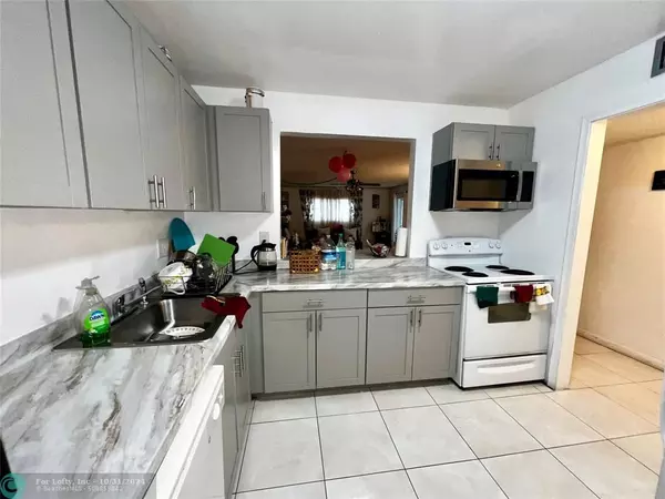 2291 NW 48th Ter  #107, Lauderhill, FL 33313