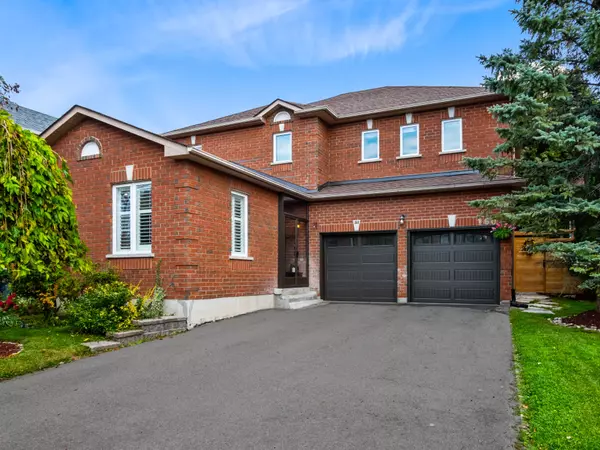 160 Carlyle CRES, Aurora, ON L4G 6P8