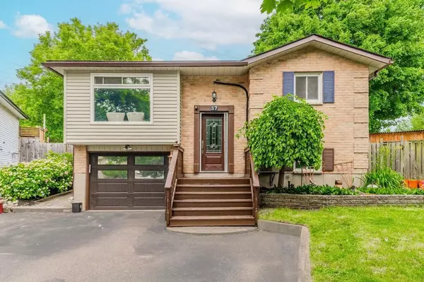 Cambridge, ON N1R 7K4,57 Tuscany CT