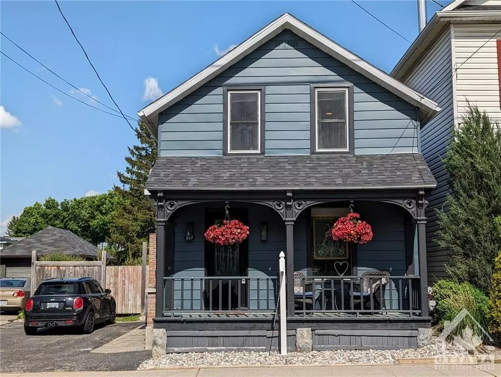 Merrickville, ON K0G 1N0,517 ST LAWRENCE ST