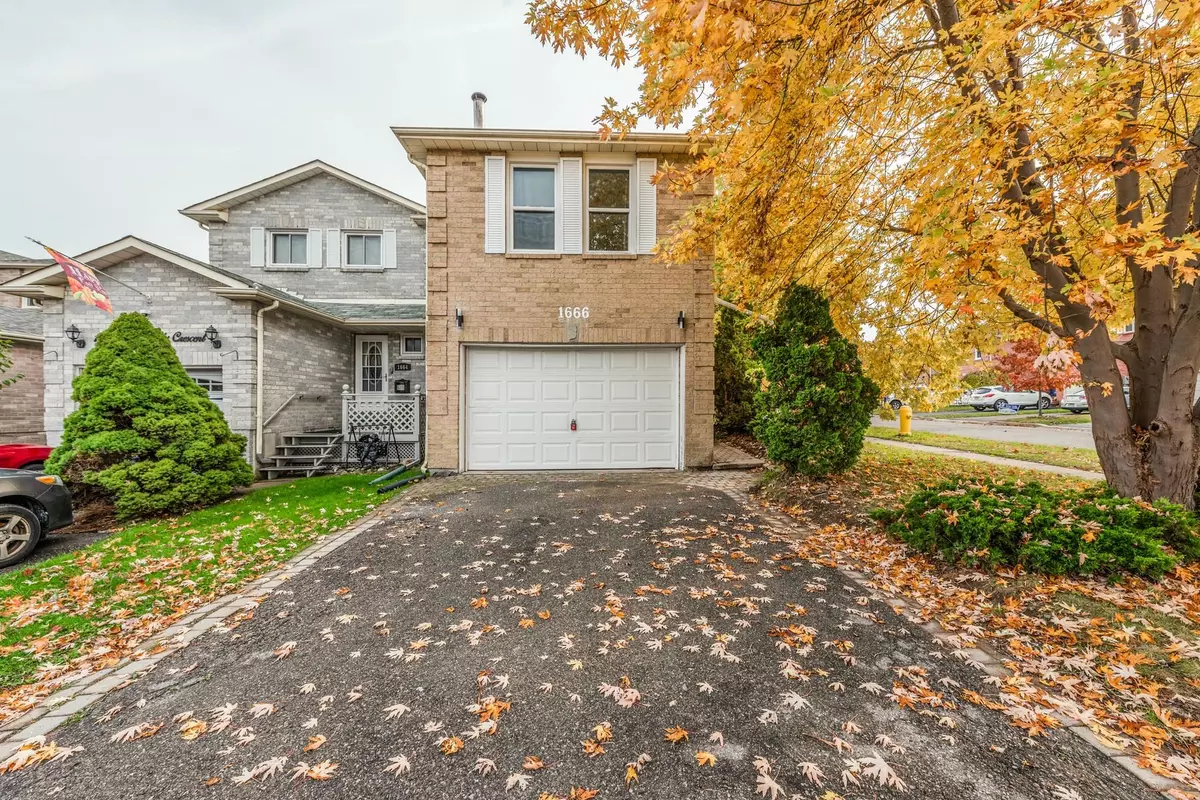 Pickering, ON L1X 2A6,1666 McBrady CRES