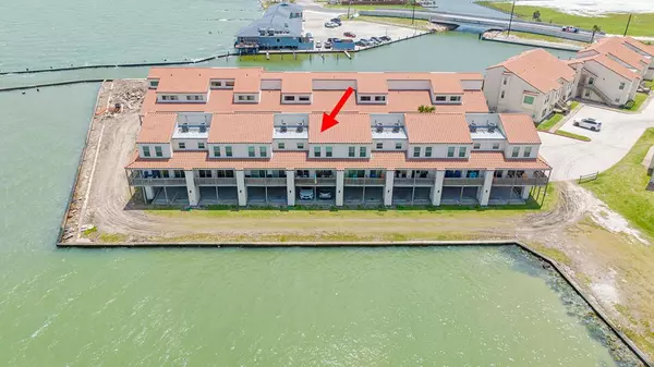 620 S Fulton Beach Rd #304, Rockport, TX 78384