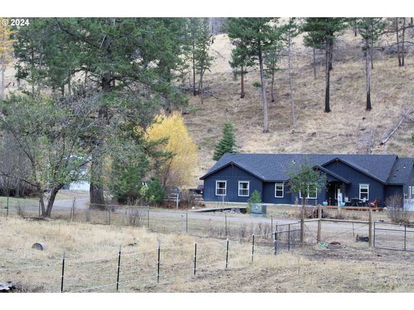 34336 STICES GULCH RD, Baker City, OR 97814