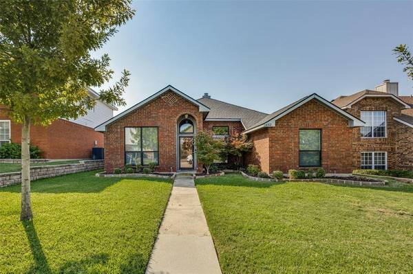 1132 Holly Drive, Carrollton, TX 75010