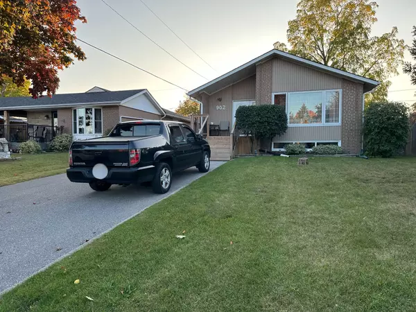 Pickering, ON L1W 1T3,902 Antonio ST #Bsmt