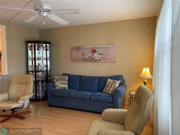 Deerfield Beach, FL 33442,108 Lyndhurst E  #108