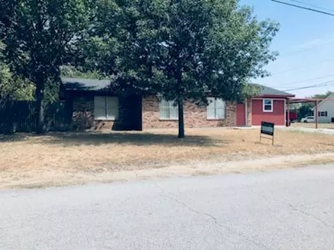 Decatur, TX 76234,303 E Vernon Street