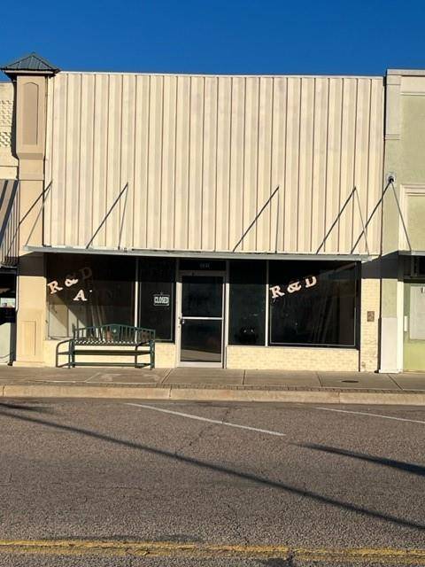 121 N Broadway Street, Tecumseh, OK 74873