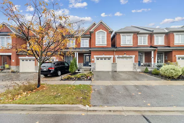 7 Napanee ST E, Richmond Hill, ON L4E 0X4