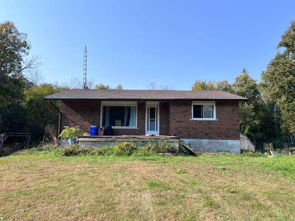 404 Percy Boom RD,  Trent Hills,  ON K0L 1L0