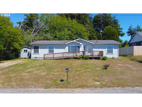 879 S MARPLE ST, Coos Bay, OR 97420