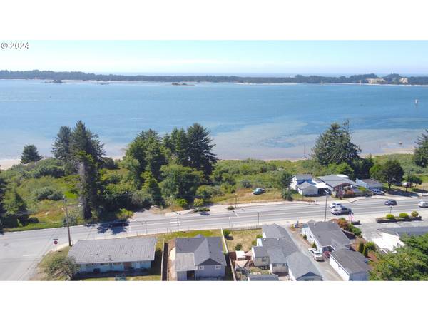 Coos Bay, OR 97420,879 S MARPLE ST