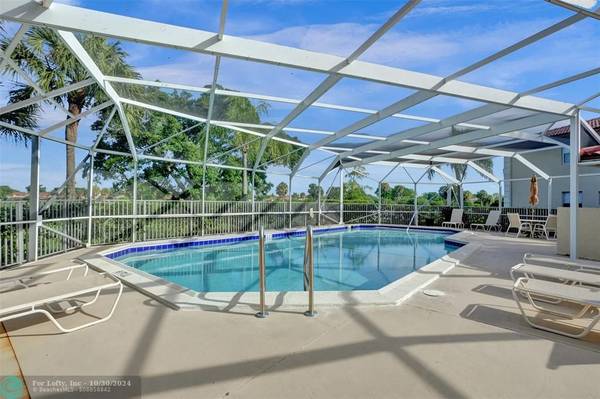 3031 Holiday Springs Blvd  #202-7, Margate, FL 33063