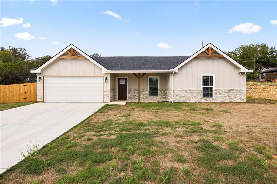 1706 Broken Bow Road, Granbury, TX 76049