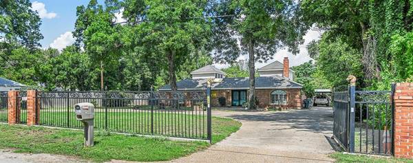 4400 Deering Drive, Fort Worth, TX 76114