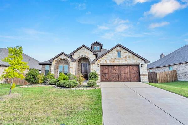 512 Strait Lane, Waxahachie, TX 75165