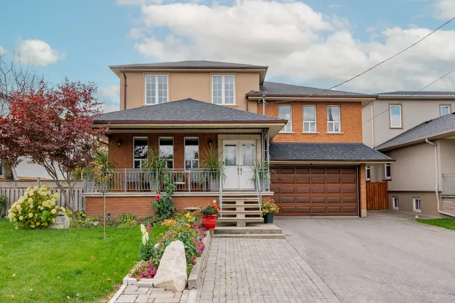 125 Anthony RD, Toronto W05, ON M3K 1B7