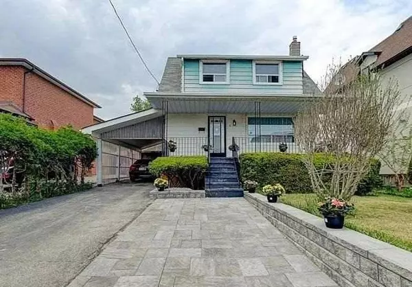 8 Farrell AVE, Toronto C07, ON M2R 1C8