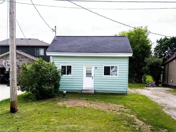 South Bruce Peninsula, ON N0H 1P0,469 ELIZABETH ST