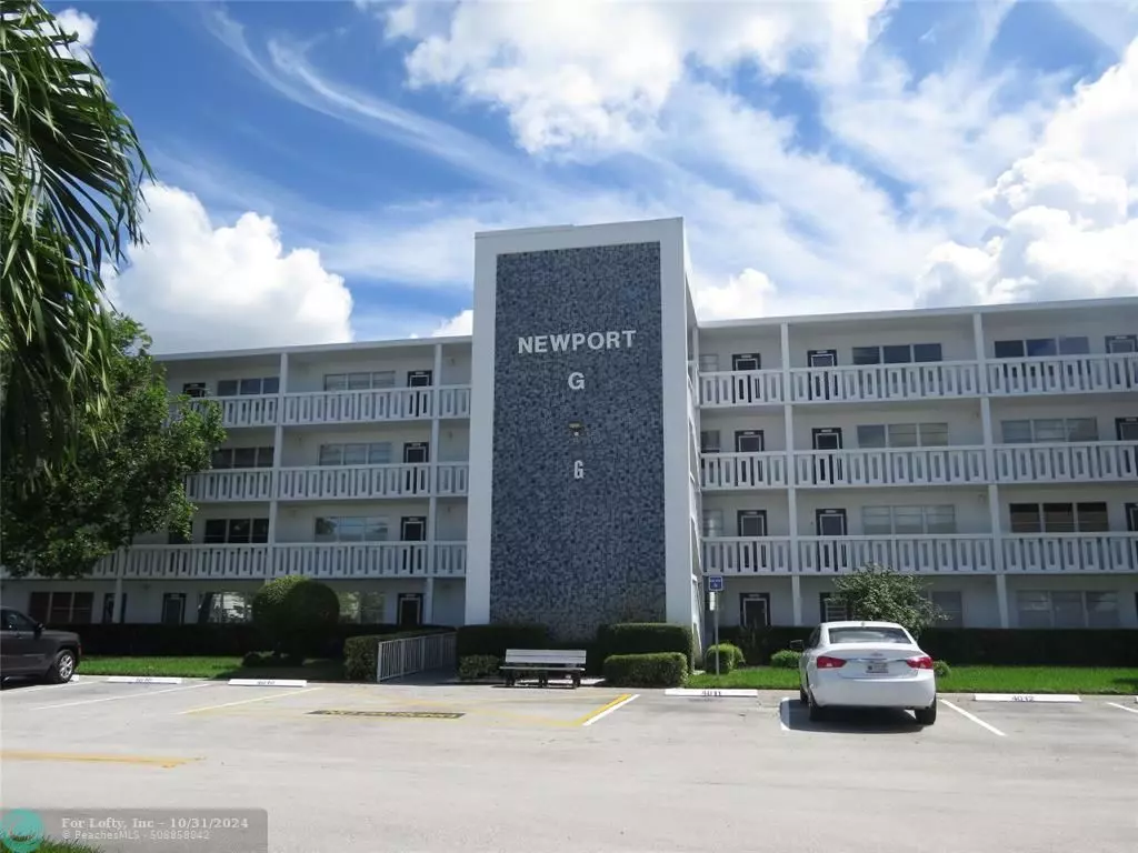 Deerfield Beach, FL 33442,3011 Newport G  #3011