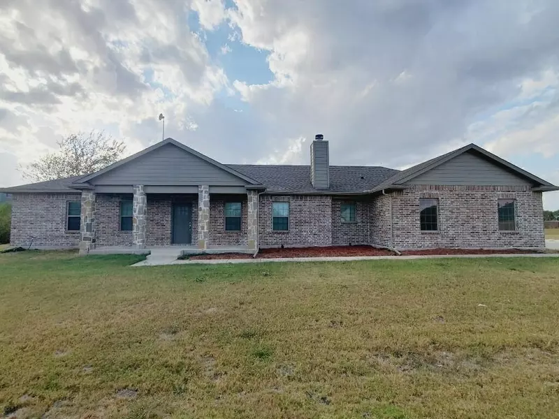 945 Southgate Court, Farmersville, TX 75442