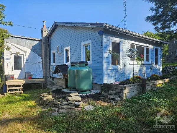 Brockville, ON K6V 5T2,6804 6TH CONCESSION RD W