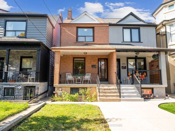 696 Crawford ST, Toronto C01, ON M6G 3K2