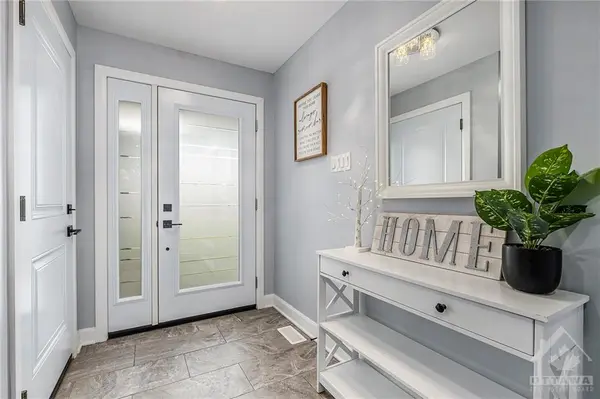 Winchester, ON K0C 2K0,109 JAMES ST