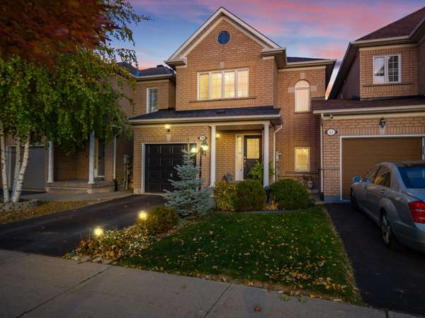 39 Walkview CRES, Richmond Hill, ON L4E 4H5