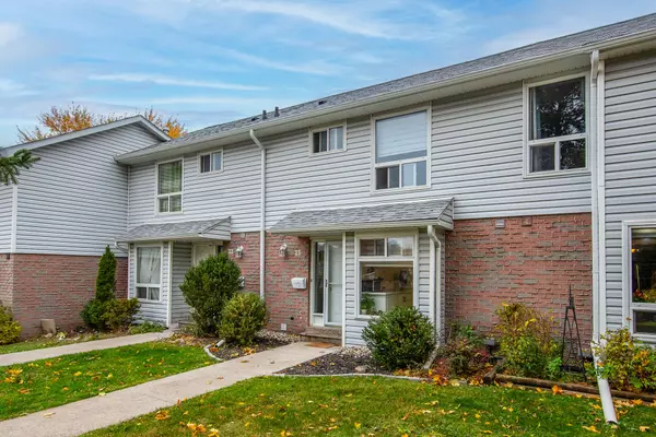 Kitchener, ON N2E 1X4,32 Mowat BLVD #23