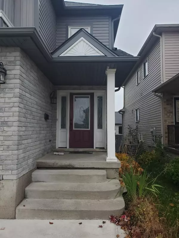 Kitchener, ON N2N 3R5,260 Lemon Grass CRES