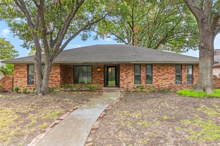 8808 Echo Valley Drive, Dallas, TX 75243