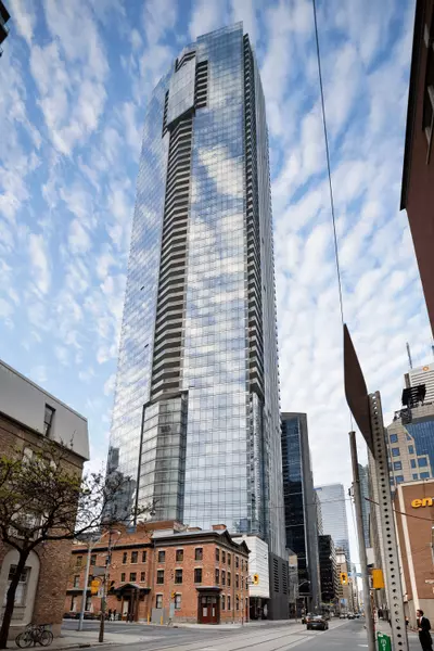 180 University AVE #3107, Toronto C01, ON M5H 0A2