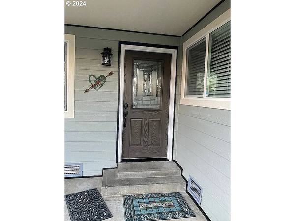 Pendleton, OR 97801,1304 SW VITA CT