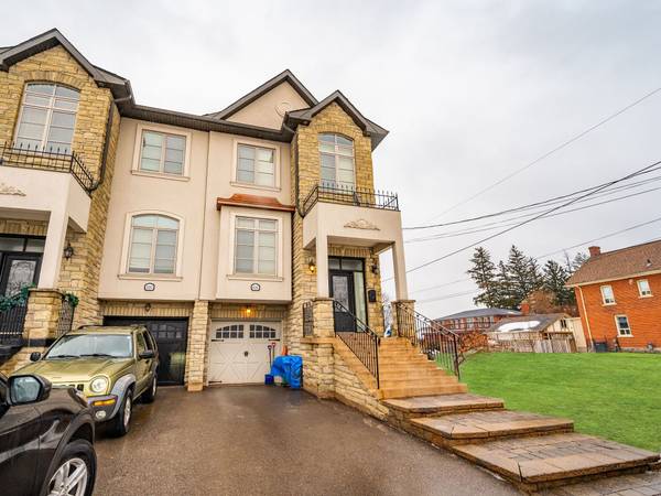 8283 KIPLING AVE E, Vaughan, ON L4L 2A7