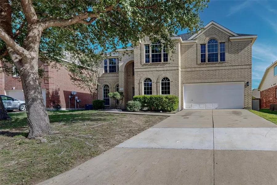 706 Crockett Drive, Mansfield, TX 76063