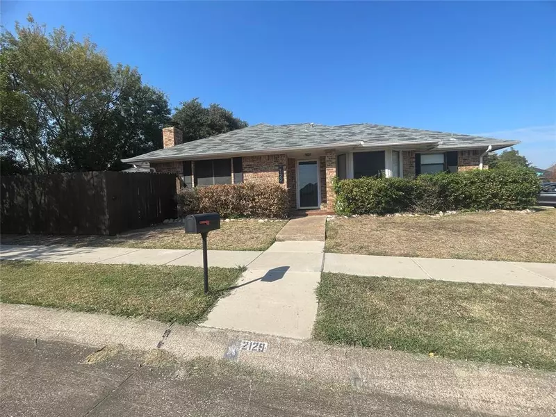 2129 Artherfield Drive, Carrollton, TX 75006